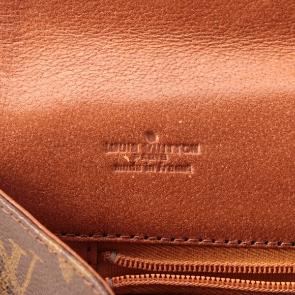 Louis Vuitton Vintage Pochette!!! - Picture 4 of 6